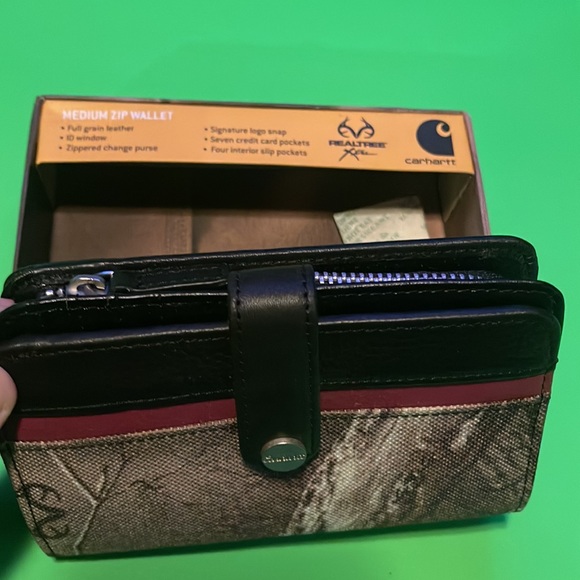 Carhartt Medium Zip Wallet - Picture 3 of 4